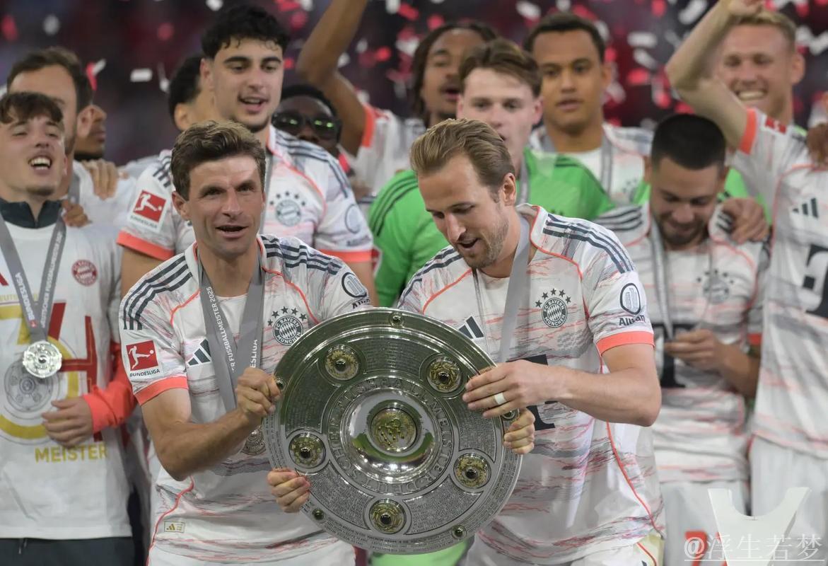 3:0大胜让德甲悬念终结在即!拜仁8分领跑,再赢一场即加冕冠军 3:0大胜让德甲悬念终结在即!拜仁8分领跑,再赢一场即加冕冠军